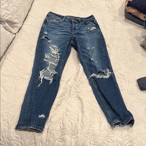 American Eagle Outfitters Women's Distressed Blue Jeans